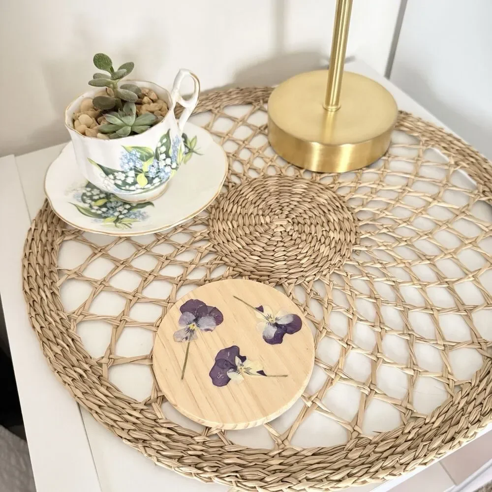 Handmade Wooden Round Dried Purple Viola Flowers Coaster
